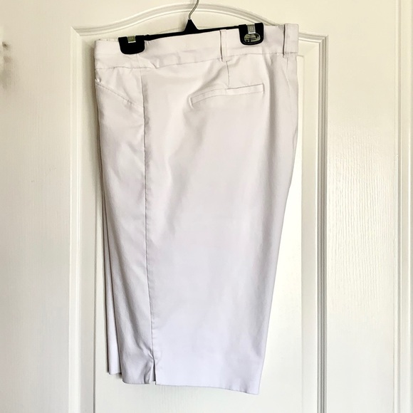 In Every Story White Shorts - Picture 3 of 6